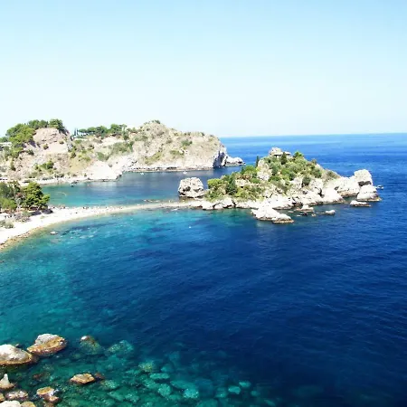 Picciridda Nyaraló *